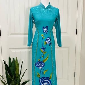 New Vietnamese Traditional Dress Ao Dai Size L